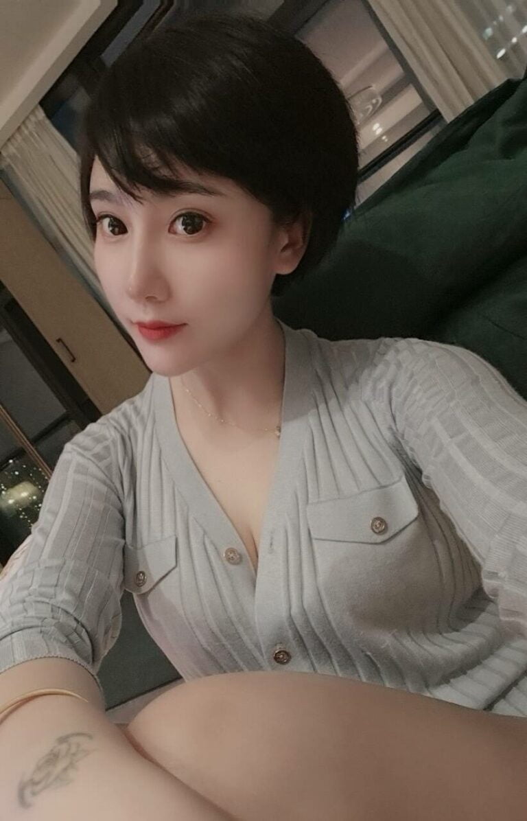 杭州外围170E临平区莞式服务外围女模特